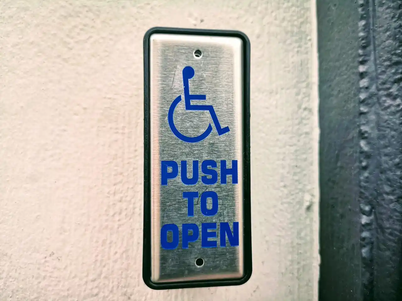 ADA Door Clearance Requirements Under California CBC Chapter 11B