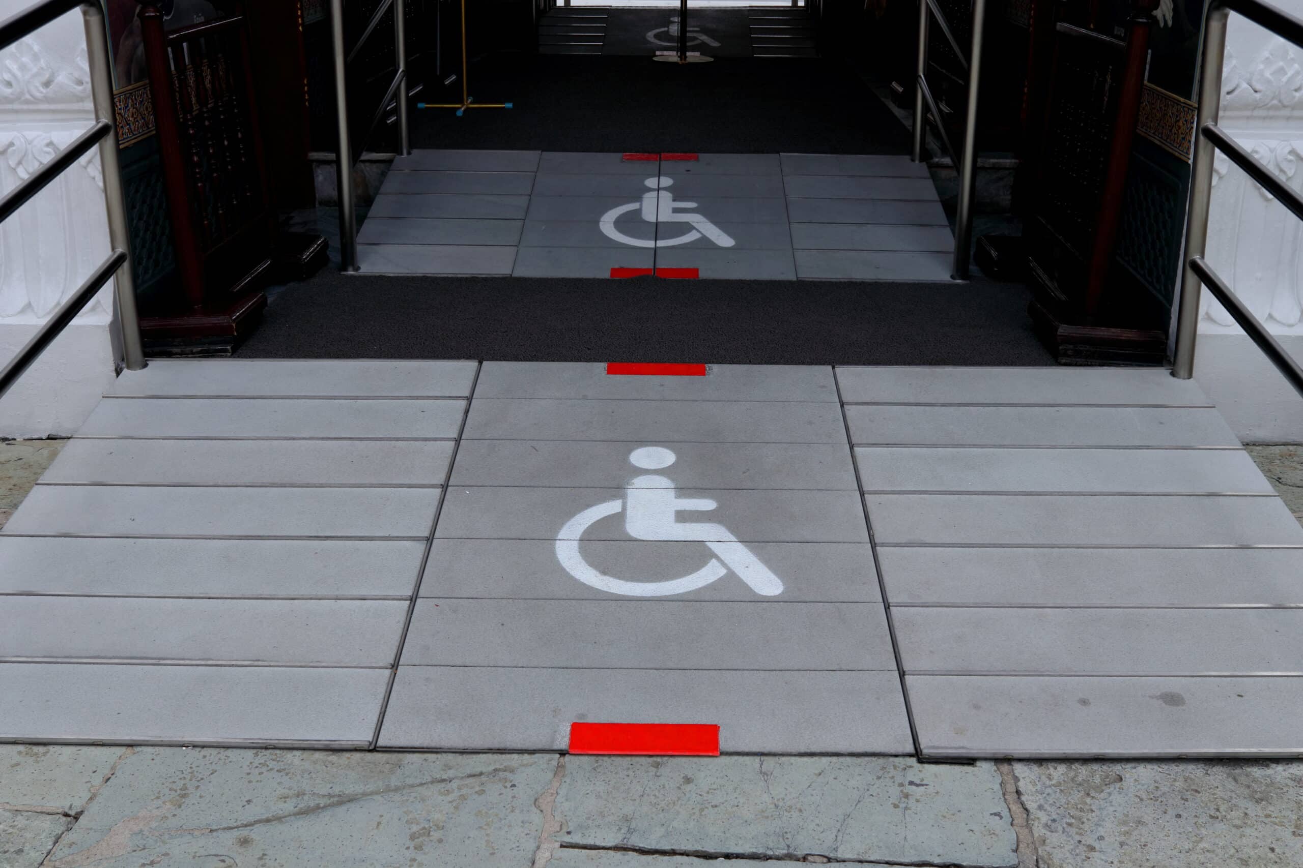 ADA Entrance Requirements for California Commercial Properties